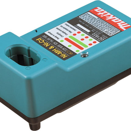 Makita AUTO Oplader DC1822 – 193439-5