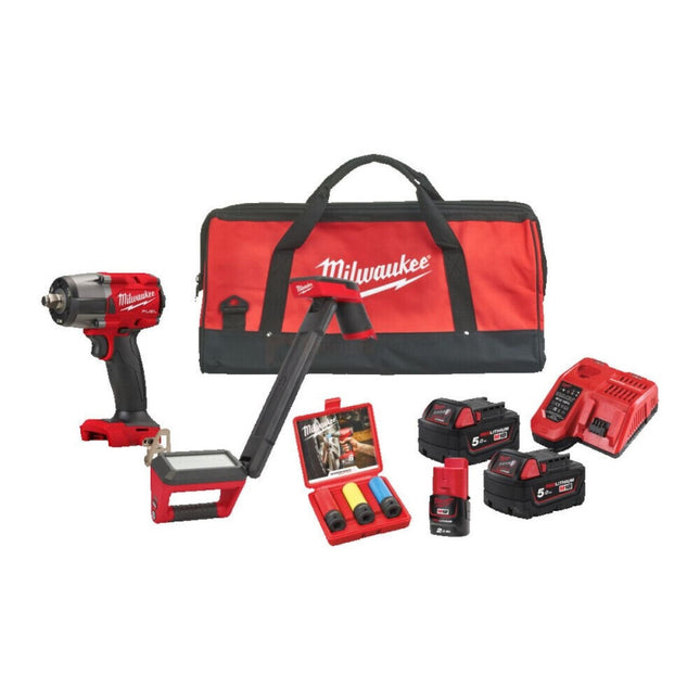 Milwaukee M18 FUEL FPP2BH-523B Powerpack 1/2" Slagmoersleutel + Lamp in Tas