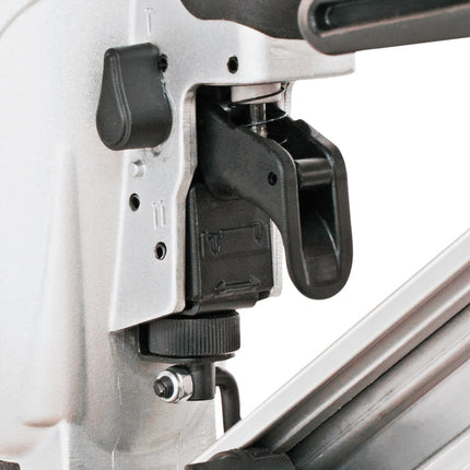 Makita AF635 8 Bar Brad Tacker 15 Ga