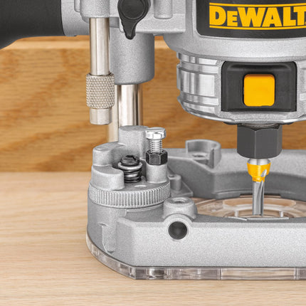 DeWALT Bovenfreesmachine D26203