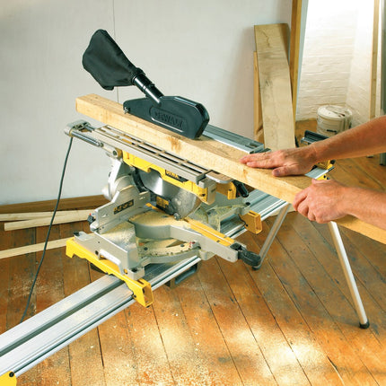 DeWALT Afkortzaagmachine D27112