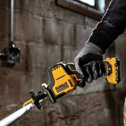 DeWALT 12v xr brushless compacte reciprozaag 2x 2.0ah in tstak koffer DCS312D2