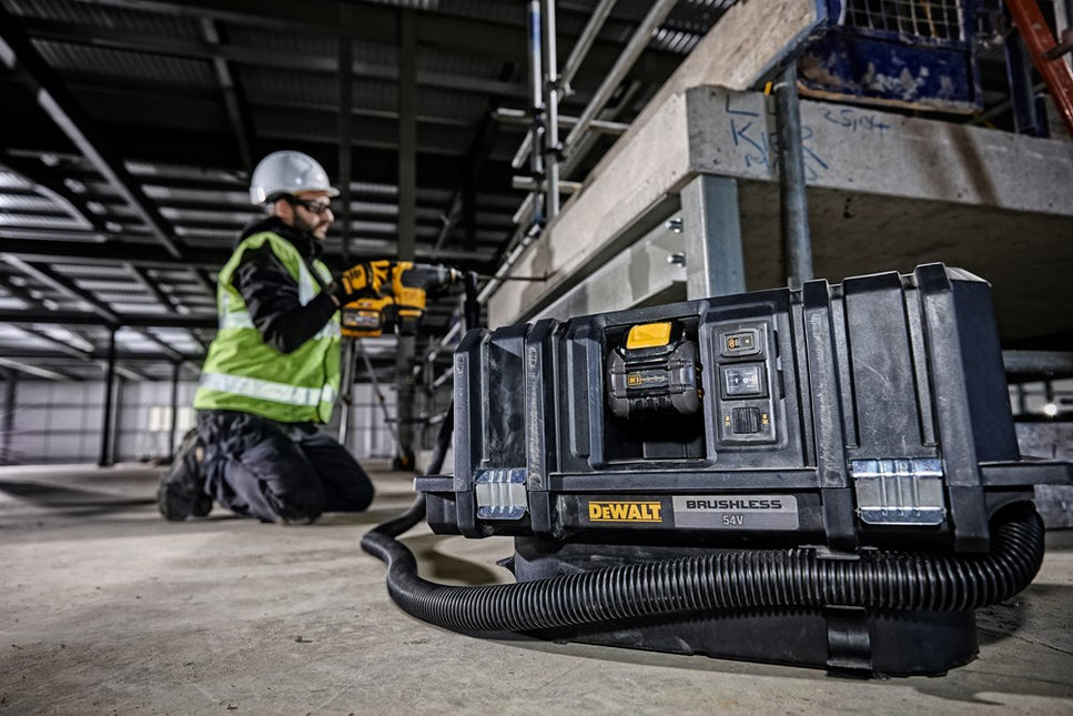 DeWALT 54v xr flexvolt m-klasse nat&droog stofzuiger - 2x 6.0ah accu en snellader DCV586MT2
