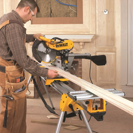 DeWALT Afkortzaagmachine DWS780