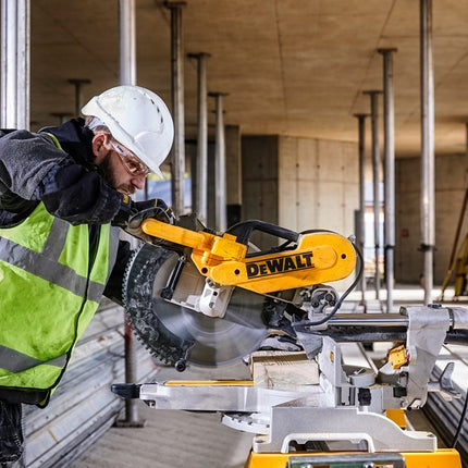DeWALT Afkortzaagmachine DWS780