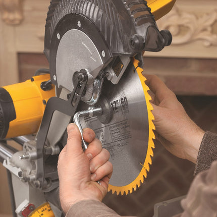 DeWALT Afkortzaagmachine DWS780