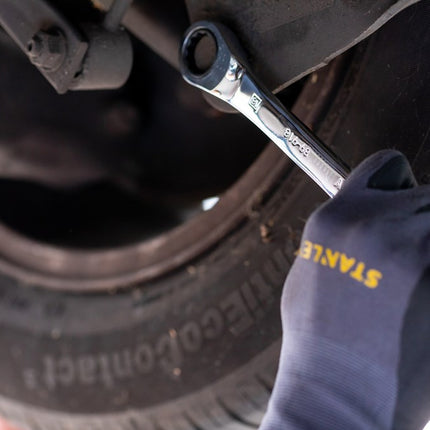 STANLEY RINGSTEEKSLEUTELSET             MET RATELRING 7-DELIG
