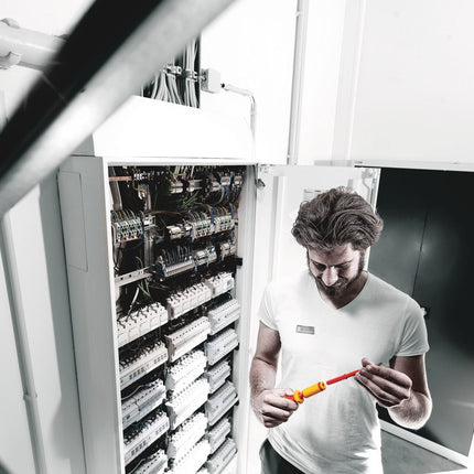 <br/>Kraftform greep met instelbaar draaimoment voor elektriciens