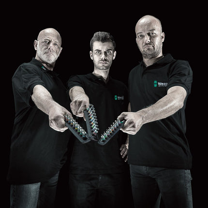 <b>De Wera belts</b><br/>Wie had ooit gedacht dat het mogelijk zou zijn om een nieuwe oplossing te vinden om doppem op te bergen. Wera kwam uit op een uiterst stijlvolle riem waarin de doppen goed blijven zitten maar waaruit deze toch makkelijk te verwijderen zijn.